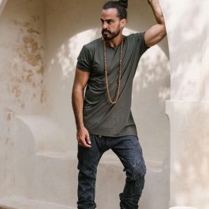 Valo Fit Organic Cotton Tee: Slim Crew Neck